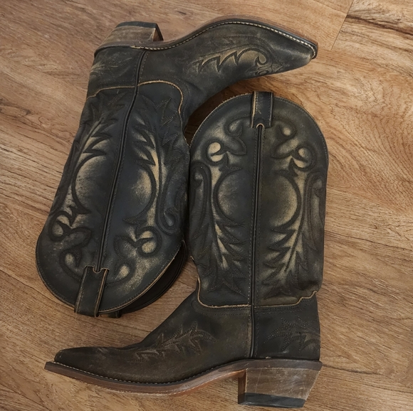 Abbeline  Womans Cowboy Boot (8)   Distressed leather  USA - Picture 2 of 3